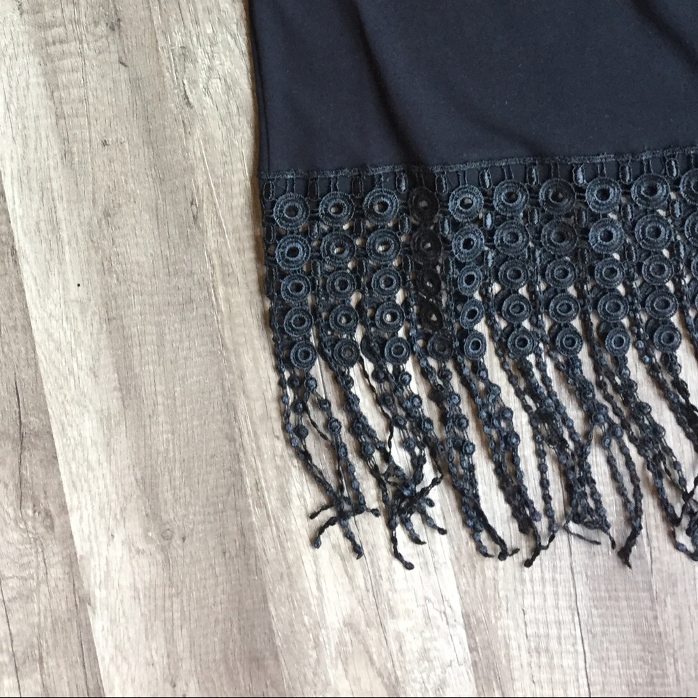 🛑CLEARANCE🛑Black skirt - Picture 4 of 4